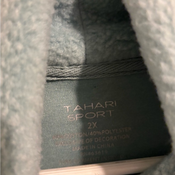 NWT Tahari Cotton Blend Fleece Sport Pullover Size 2X  Dusty Blue Turtle Neck - Picture 3 of 7